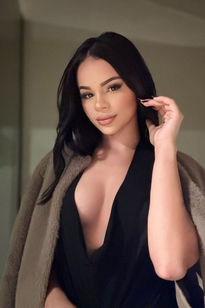 Skadi-brunette-owo-toys-gfe (9)