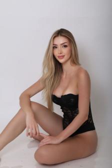 Aldona-blonde-gfe-mmf-fk (6)