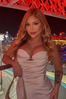 Bonsai-blonde-owc-party-massage (4)