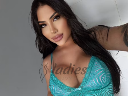 Consuela-brunette-cif-cob-gfe (6)