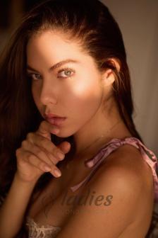 Elarin-brown-gfe-owo-fk (4)