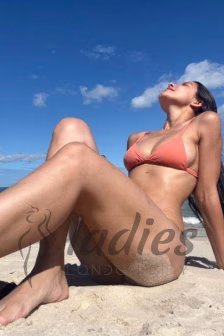 Fizz-brunette-toys-gfe-party (3)