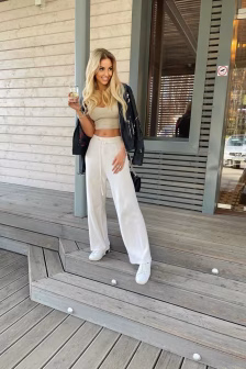 Jarita-blonde-fk-dfk-fetish (1)