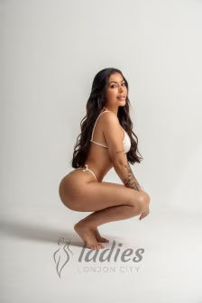 Javiera-brunette-owo-gfe-massage (10)