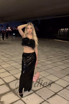 Makadi-blonde-toys-party-owo (5)