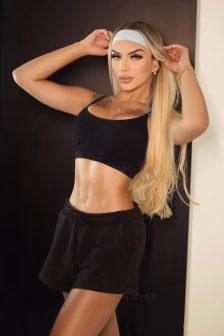 Makadi-blonde-toys-party-owo (7)