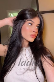 Malina-brunette-party-massage-owo (10)