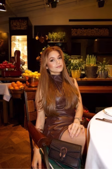 Ozzi-brunette-owo-gfe-mmf 10