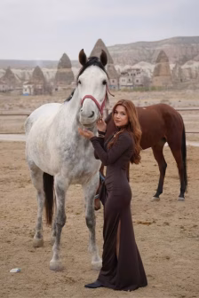 Ozzi-brunette-owo-gfe-mmf 8