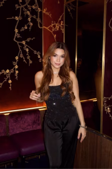 Ozzi-brunette-owo-gfe-mmf 9