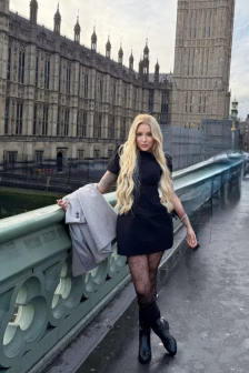 Pacha-blonde-party-owc-cob 2