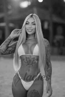 Paige-blonde-cif-owo-mmf (8)