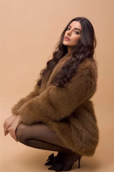 Palerma-brunette-toys-party-owo (13)