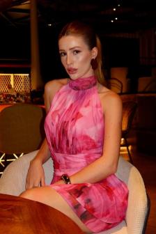 Sindetta-Red-massage-party-gfe (11)