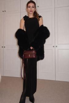 Sindetta-Red-massage-party-gfe (9)