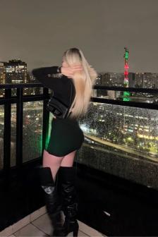 Spargy-blonde-party-gfe-owo (11)