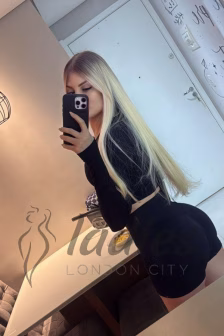 Spargy-blonde-party-gfe-owo (8)