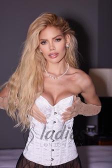 blonde-cim-group-owo (2)