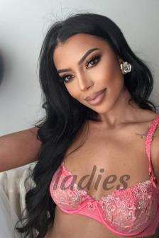 brunette-cim-group-owo (11)