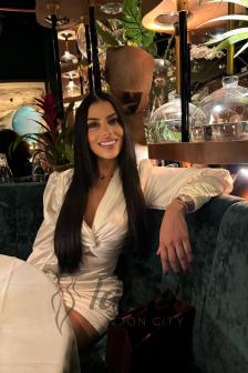 brunette-cim-group-owo (6)