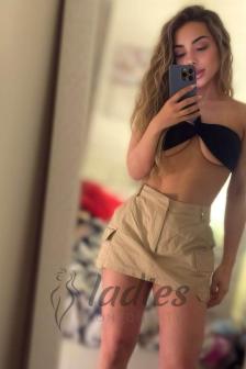 brunette-cim-group-owo (7)