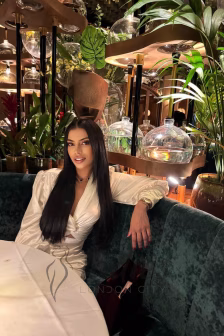 brunette-cim-group-owo (7)