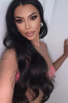 brunette-cim-group-owo (8)